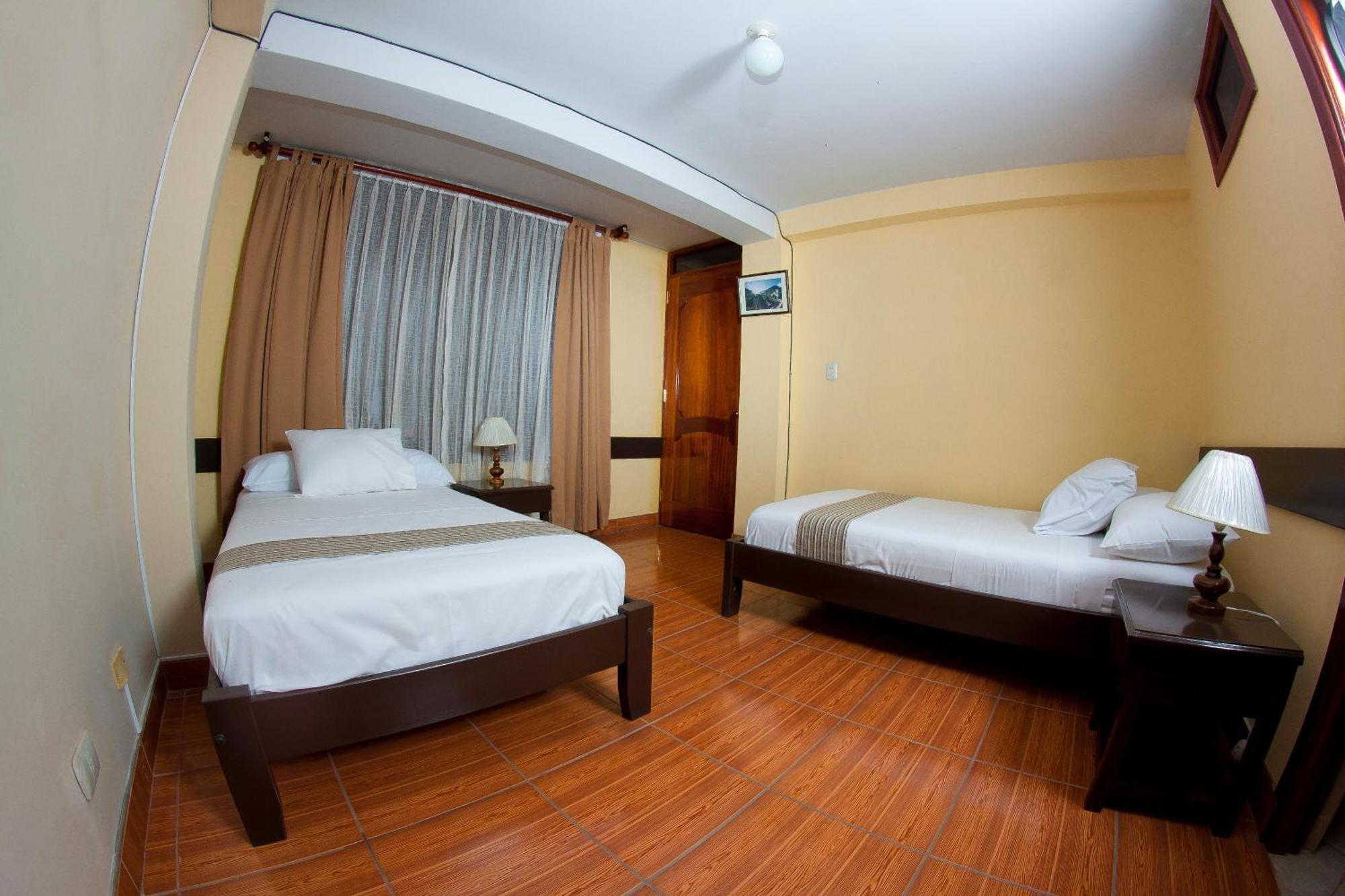 Yucay Plaza Inn Bilik gambar