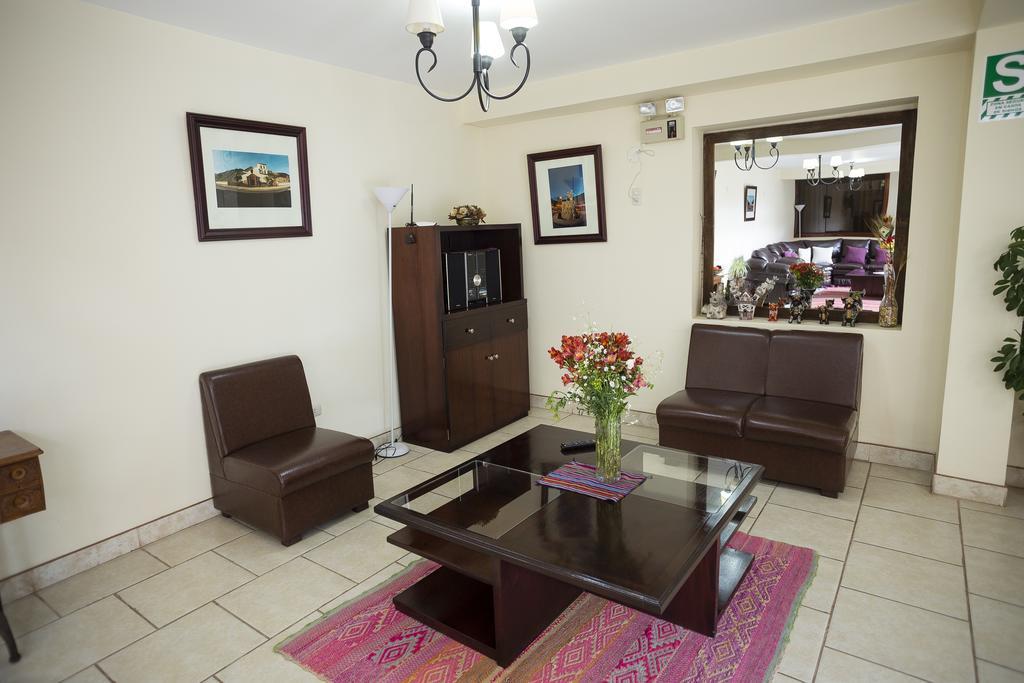Yucay Plaza Inn Luaran gambar