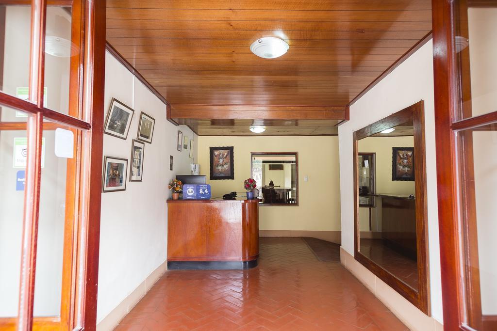 Yucay Plaza Inn Luaran gambar