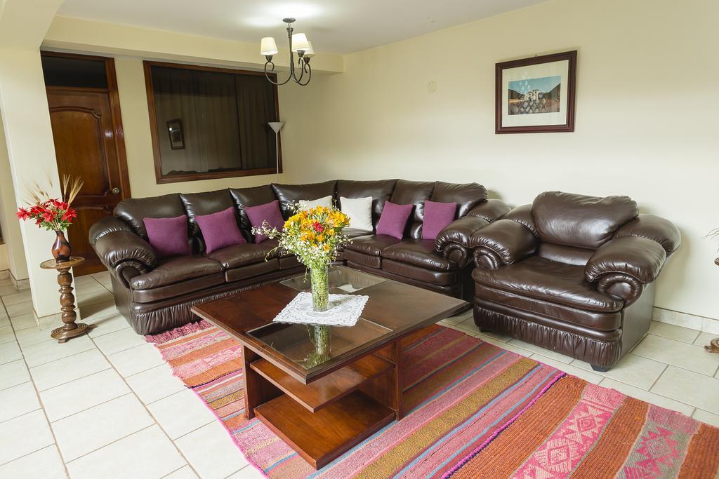 Yucay Plaza Inn Luaran gambar